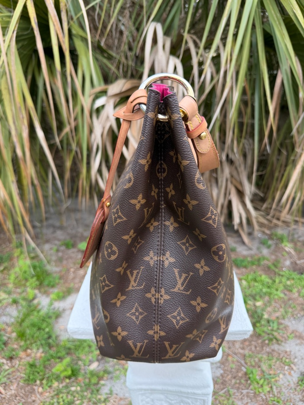Authentic Louis Vuitton Graceful hobo Monogram Canvas Shoulder MM bag W/Dustcove - Picture 10 of 16